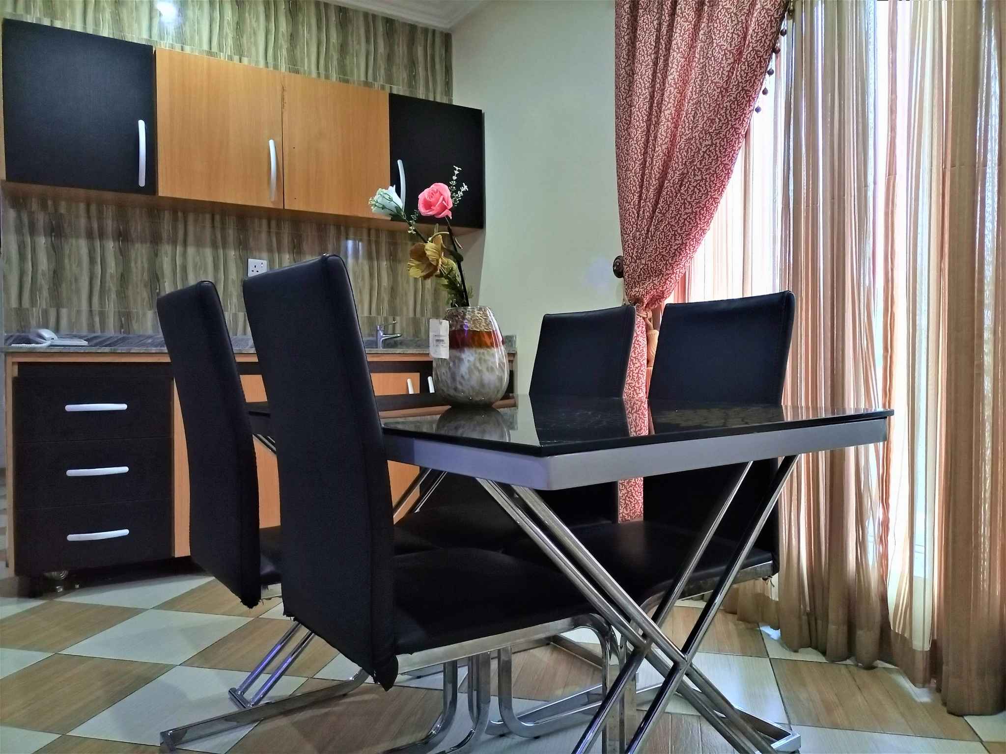 Presidential Dinning